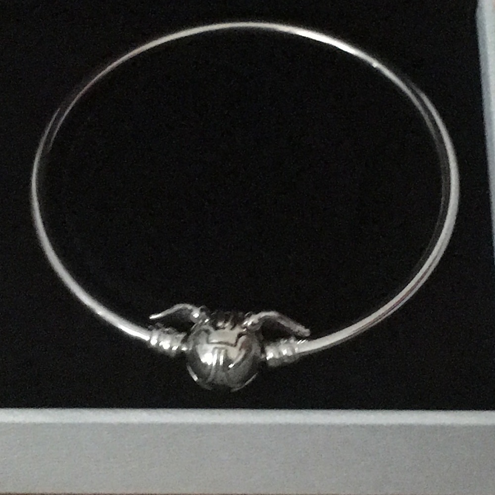 Pandora Moments , Golden Snitch Clasp Bangle